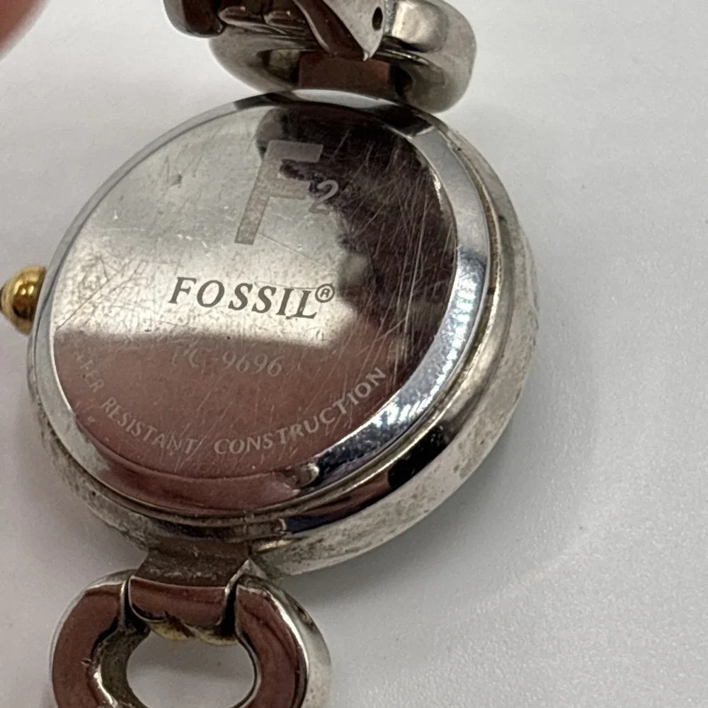Fossil‎ DC-9696 Quartz Watch Bracelet  Roman Numerals Rare Two Tone *UNTESTED*